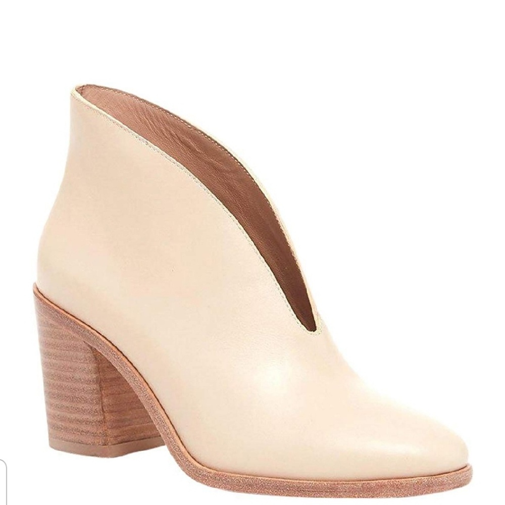 Pour la Victoire booties